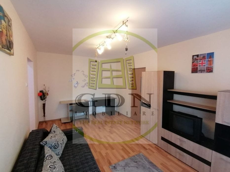 Inchiriere apartament 2 camere semidecomandat, zona ITC, Al. Vlahuta, Brasov