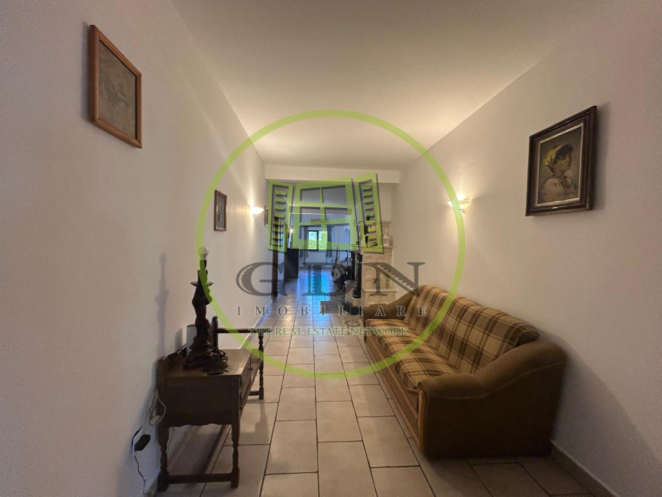 Afacere la cheie, 2963 mp utili, 21598 mp teren, Cernele