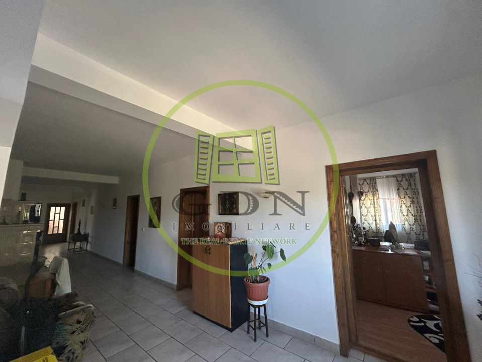 Afacere la cheie, 2963 mp utili, 21598 mp teren, Cernele