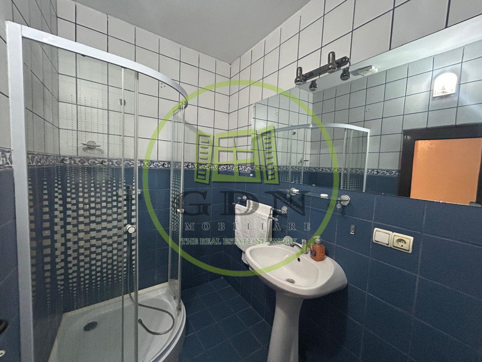 Afacere la cheie, 2963 mp utili, 21598 mp teren, Cernele