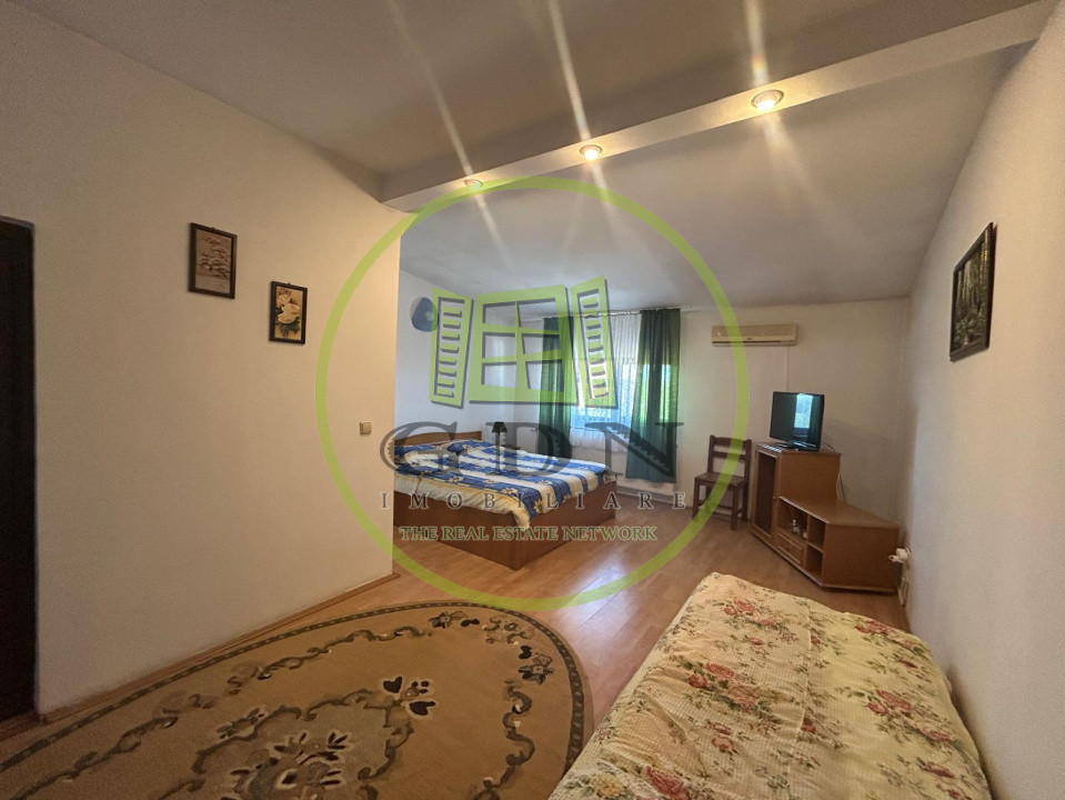 Afacere la cheie, 2963 mp utili, 21598 mp teren, Cernele