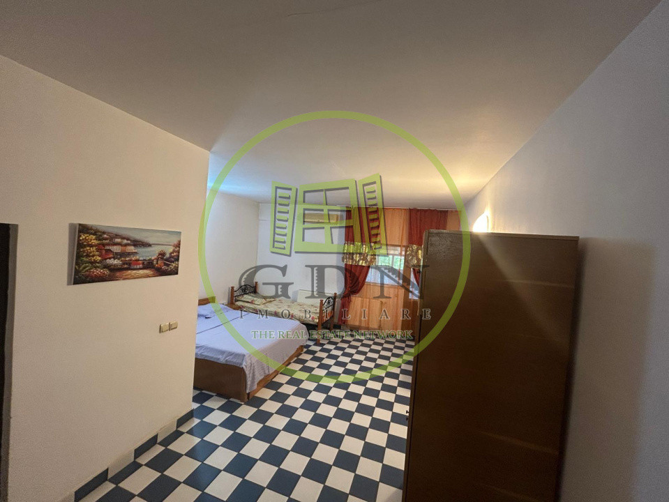 Afacere la cheie, 2963 mp utili, 21598 mp teren, Cernele