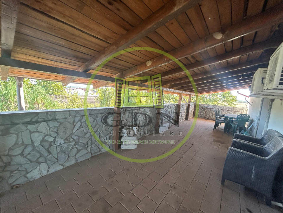 Afacere la cheie, 2963 mp utili, 21598 mp teren, Cernele