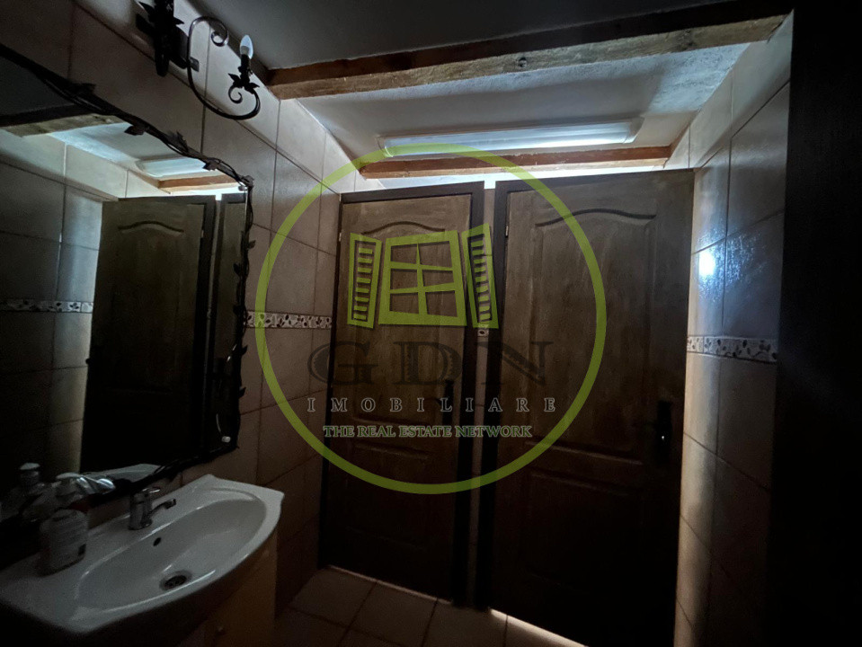 Afacere la cheie, 2963 mp utili, 21598 mp teren, Cernele