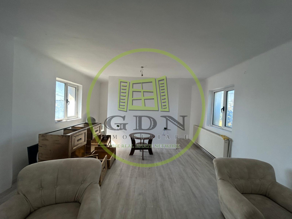 Afacere la cheie, 2963 mp utili, 21598 mp teren, Cernele