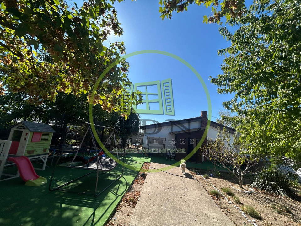 Afacere la cheie, 2963 mp utili, 21598 mp teren, Cernele