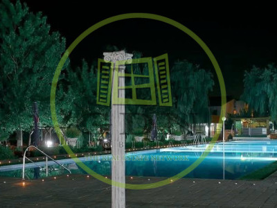 Afacere la cheie, 2963 mp utili, 21598 mp teren, Cernele