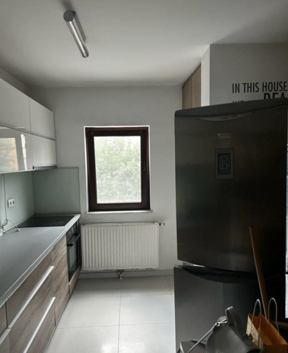 Apartament 3 camere de inchiriat centrql