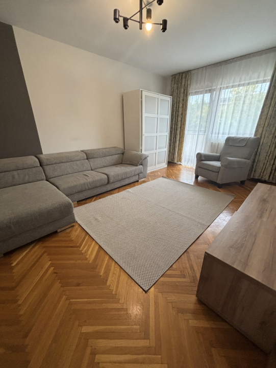 Apartament 3 camere de inchiriat central