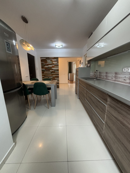 Apartament 3 camere de inchiriat central