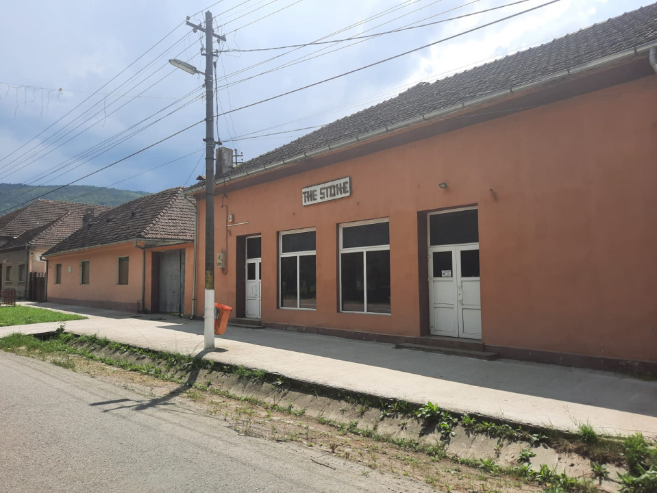 Spațiu comercial 