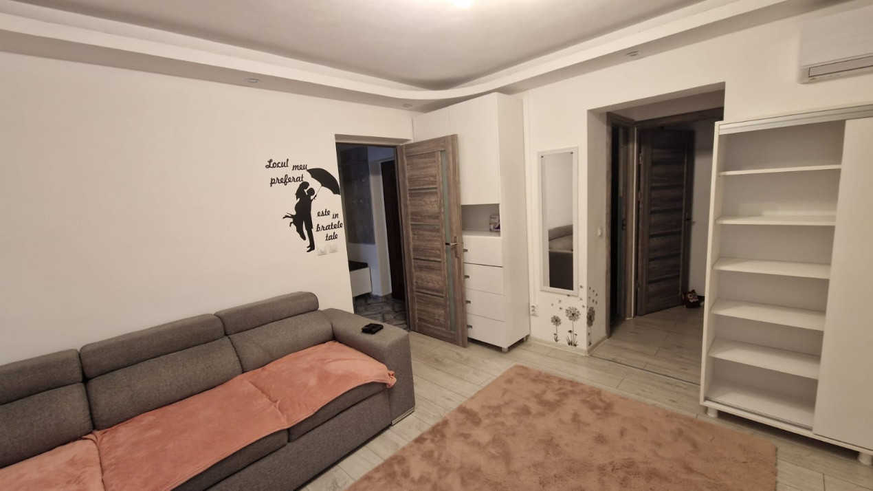 Apartament 2 camere, semidecomandat, 50mp, 1 mai, zona Confectii