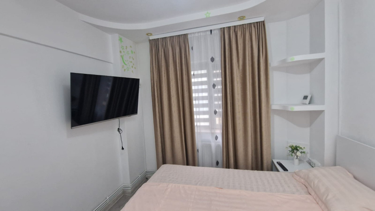 Apartament 2 camere, semidecomandat, 50mp, 1 mai, zona Confectii