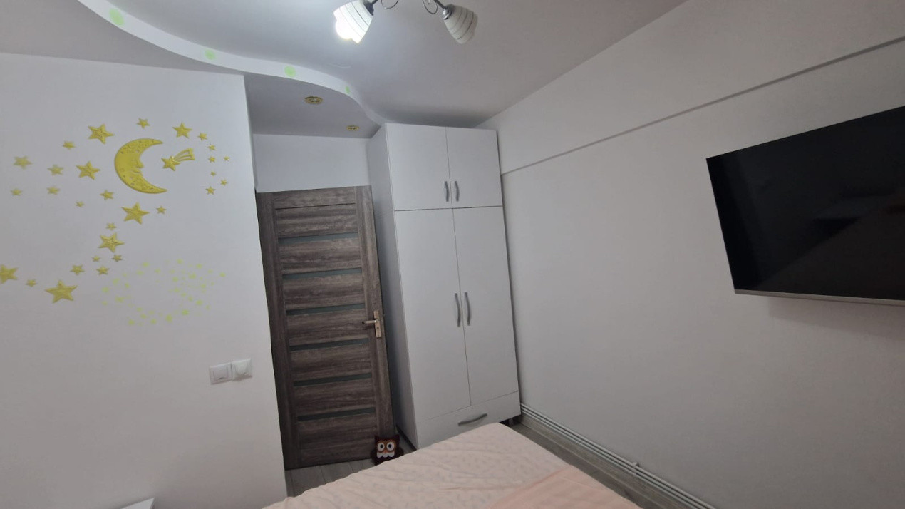 Apartament 2 camere, semidecomandat, 50mp, 1 mai, zona Confectii