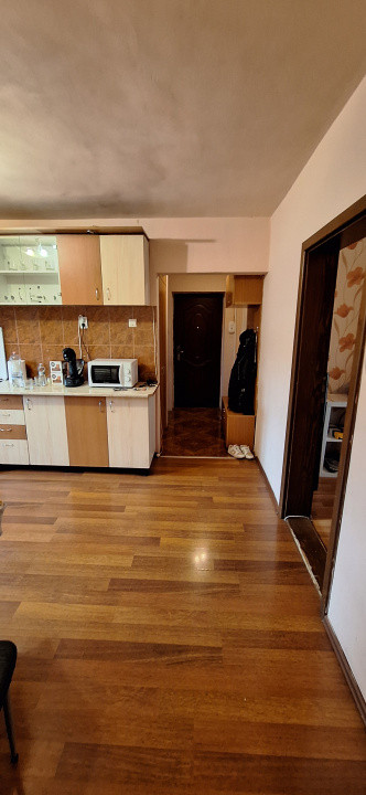 Apartament 3 camere, decomandat, zona Parc Olosig
