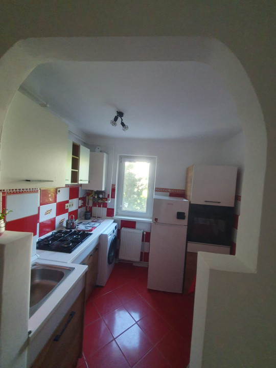 🏡 De închiriat apartament 2 camere decomandate – Ștrand