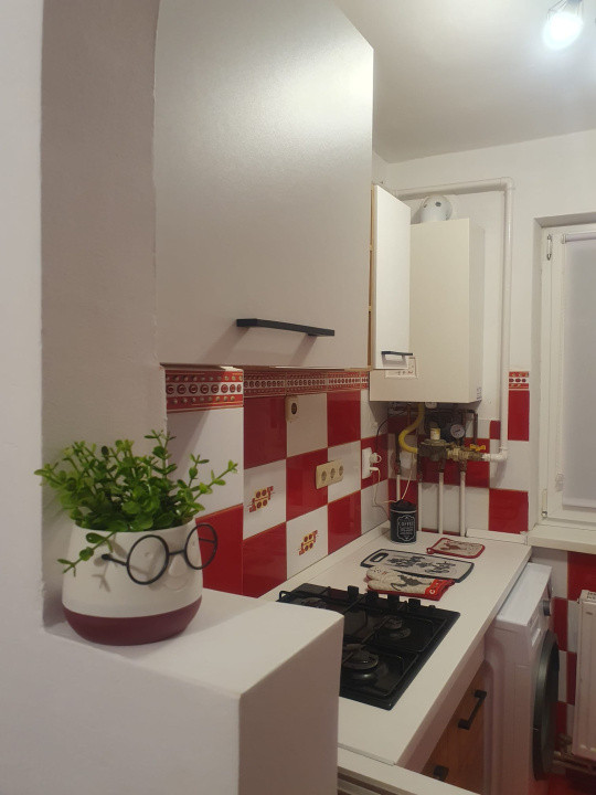🏡 De închiriat apartament 2 camere decomandate – Ștrand