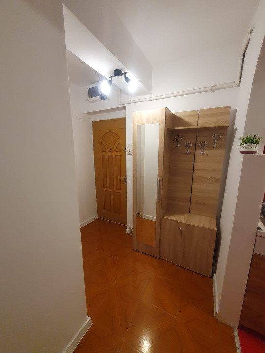 🏡 De închiriat apartament 2 camere decomandate – Ștrand
