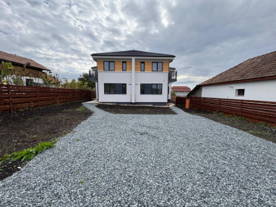 Oportunitate! Vânzare casă de tip duplex cu 4 cam., la 15 min. de Cluj
