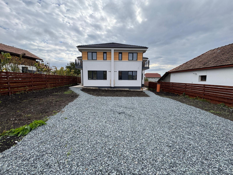 Oportunitate!Casă de tip duplex, 4 camere, 120 mp., la 15 min. de Cluj