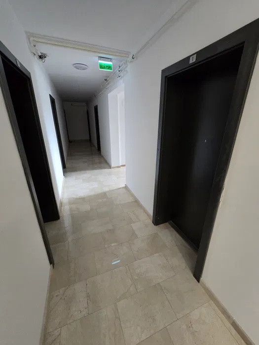 Spațiu comercial de închiriat (53 mp)