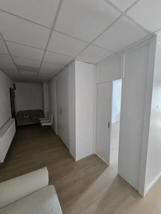 Spațiu comercial de închiriat (53 mp)