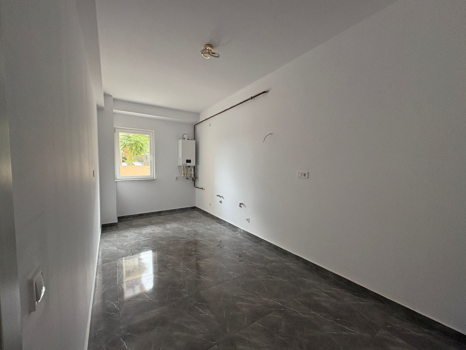 Apartament,3 camere, decomandat, 83 mp, Cartier Rovine, Zona Gara