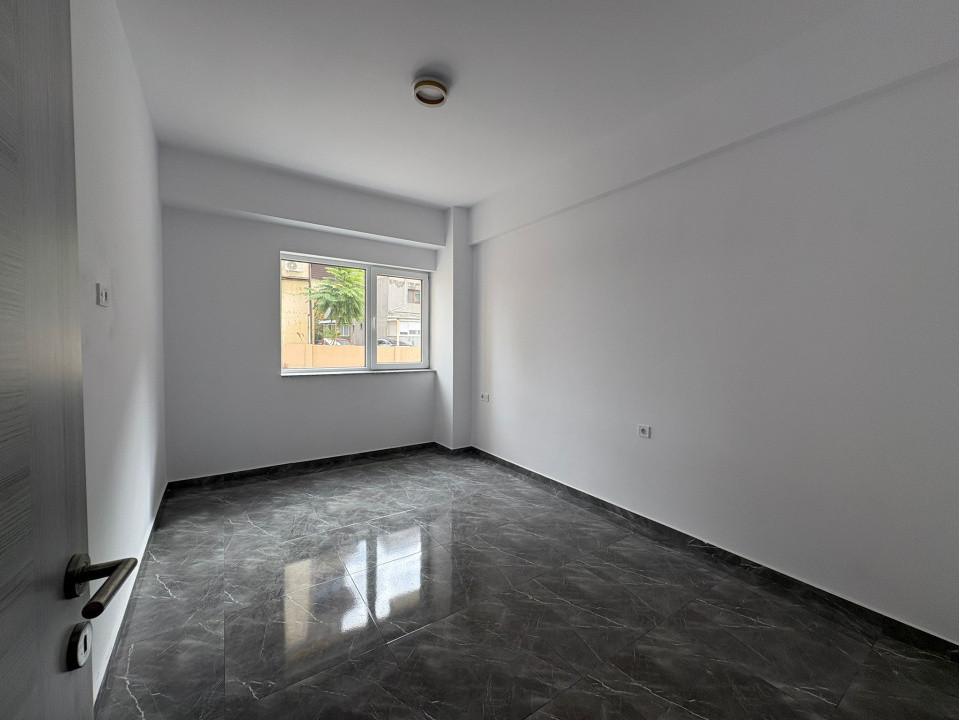 Apartament,3 camere, decomandat, 83 mp, Cartier Rovine, Zona Gara
