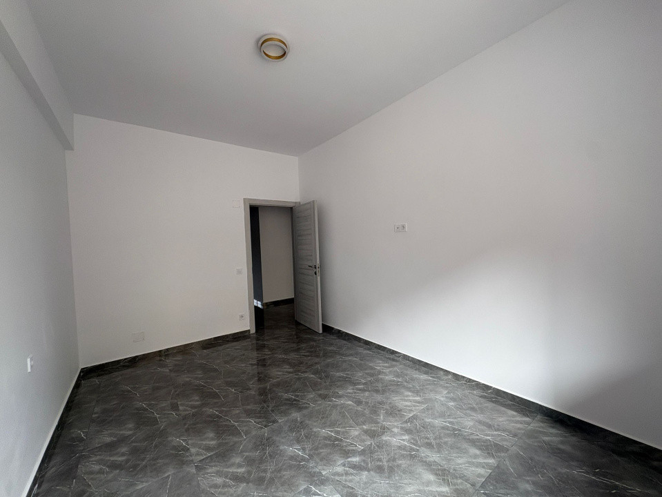 Apartament,3 camere, decomandat, 83 mp, Cartier Rovine, Zona Gara