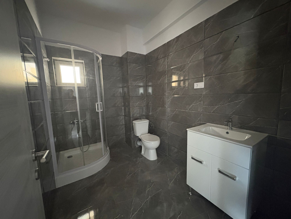 Apartament,3 camere, decomandat, 83 mp, Cartier Rovine, Zona Gara