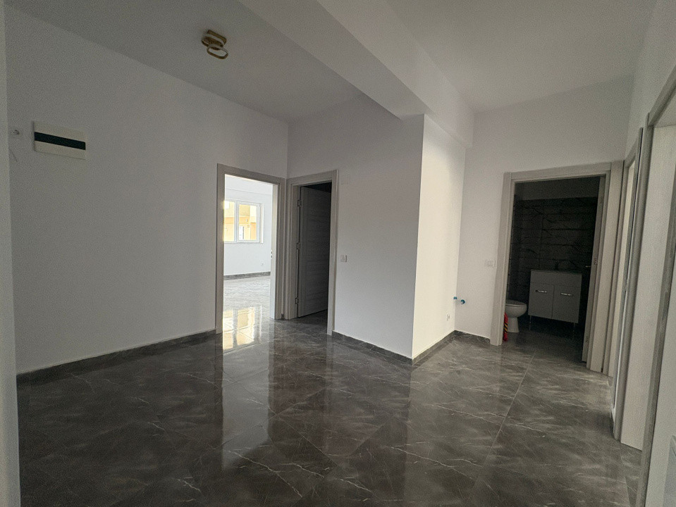 Apartament,3 camere, decomandat, 83 mp, Cartier Rovine, Zona Gara