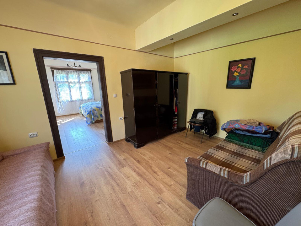 Casă de vânzare, 5 cam., 220 mp. + 4820 mp. teren, Valea Arieșului