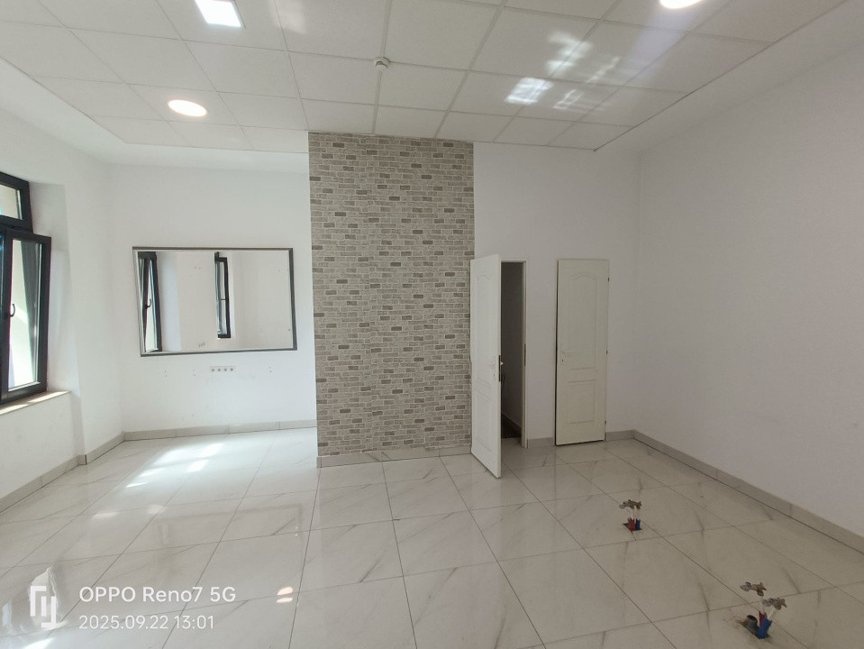 Spatiu comercial de închiriat  