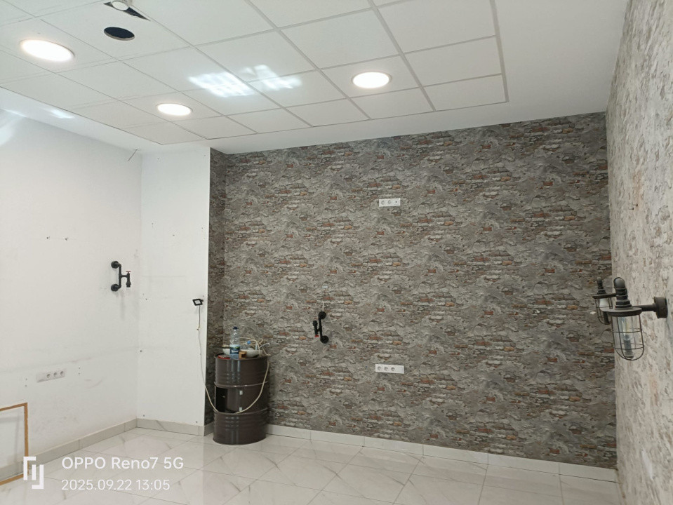 Spatiu comercial de închiriat  