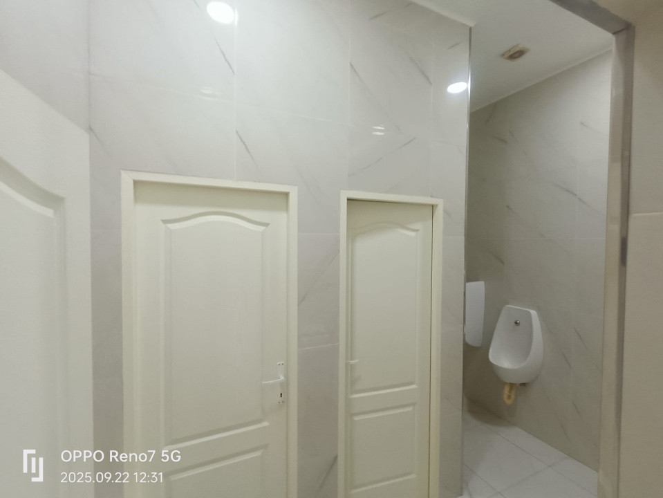 Spatiu comercial de închiriat  