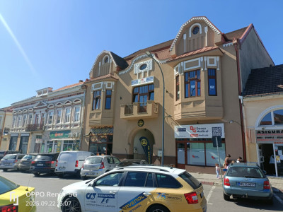 Spatiu comercial de închiriat  