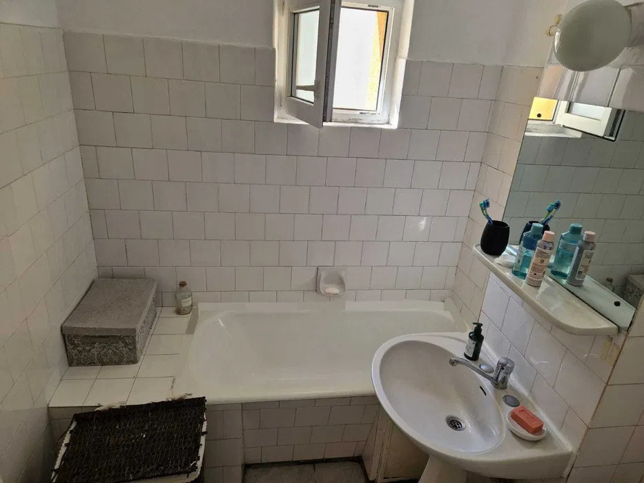 Apartament de închiriat 3 camere| 60 mp | Zona Valea Aurie