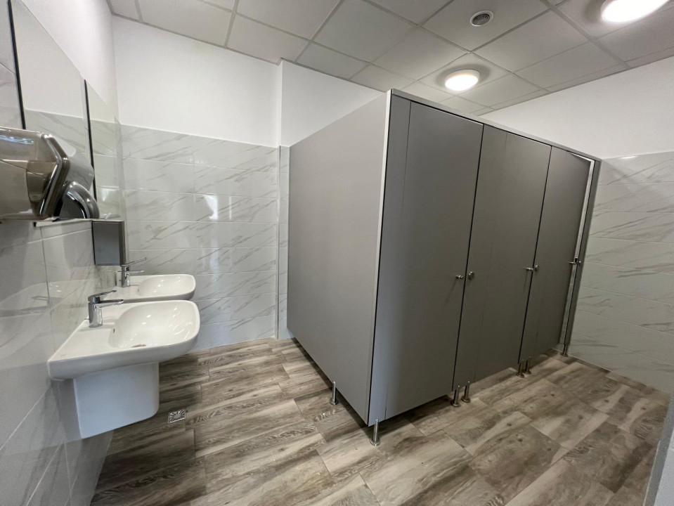  Hală ultramoderna centru logistic, depozitare + birouri 5,857 mp