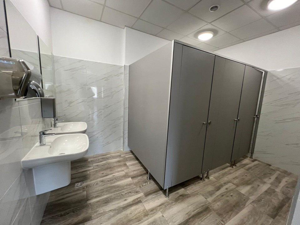  Hală ultramodernă centru logistic, depozitare + birouri 5,857 mp