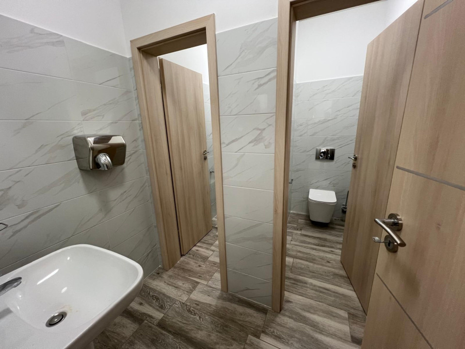  Hală ultramodernă centru logistic, depozitare + birouri 5,857 mp