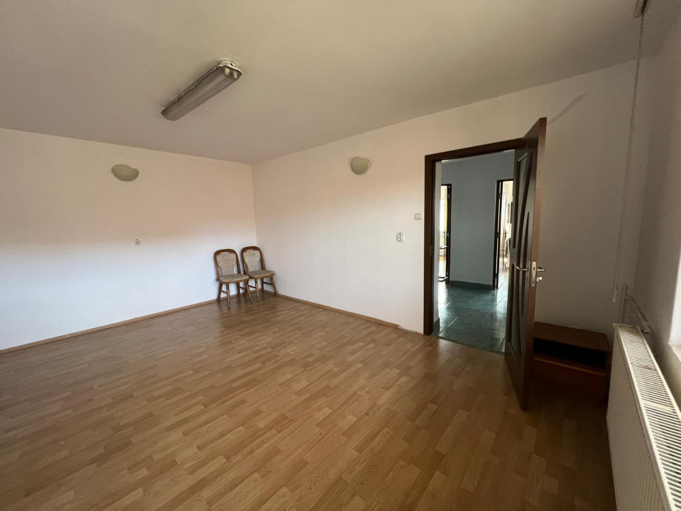 Vanzare casa + teren 800 mp. cartierul Gheorgheni