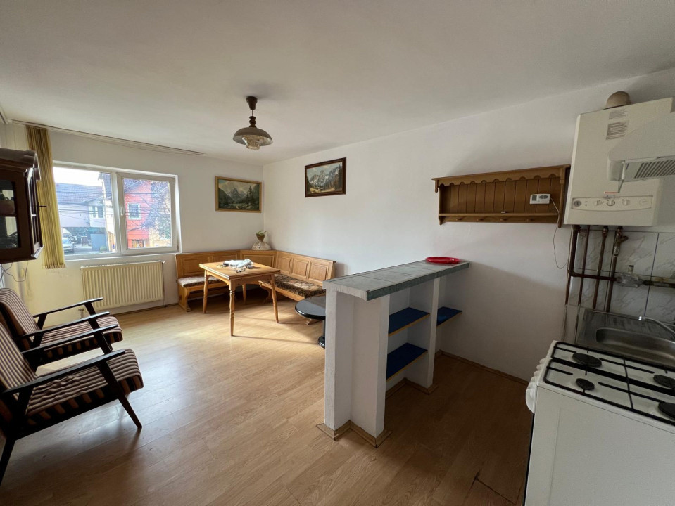 Vanzare casa + teren 800 mp. cartierul Gheorgheni