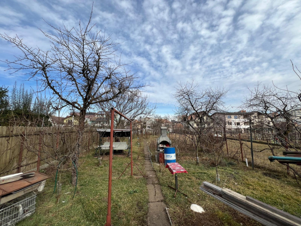 Vanzare casa + teren 800 mp. cartierul Gheorgheni