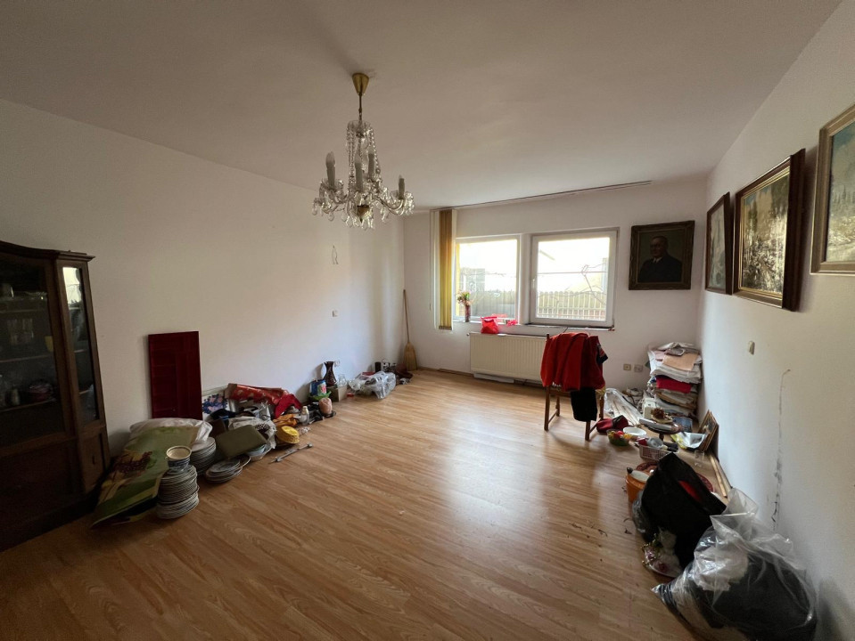 Vanzare casa + teren 800 mp. cartierul Gheorgheni