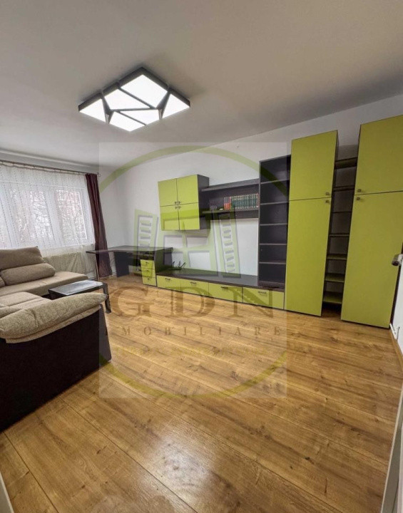 Inchiriere apartament 3 camere Brașov