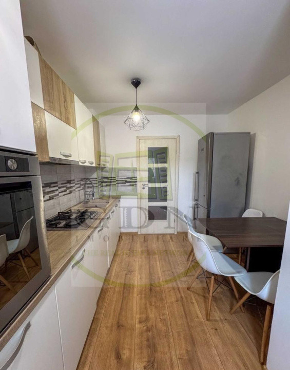 Inchiriere apartament 3 camere Brașov