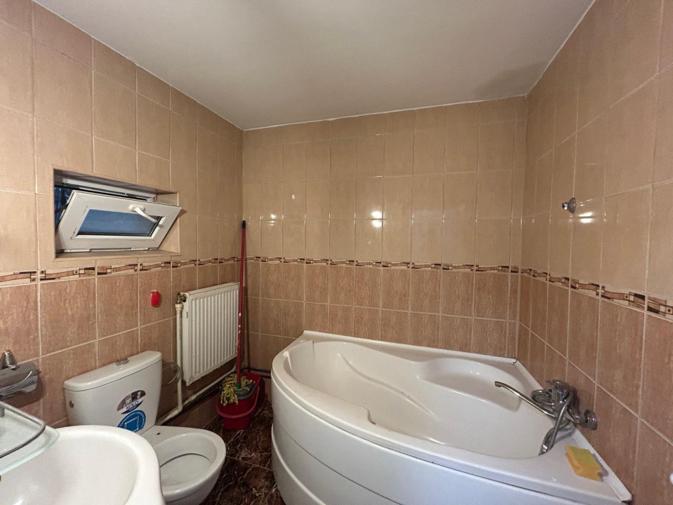 Casa plan parter, 323 mp teren, 85 mp utili, in apropierea C.N. Fratii Buzesti