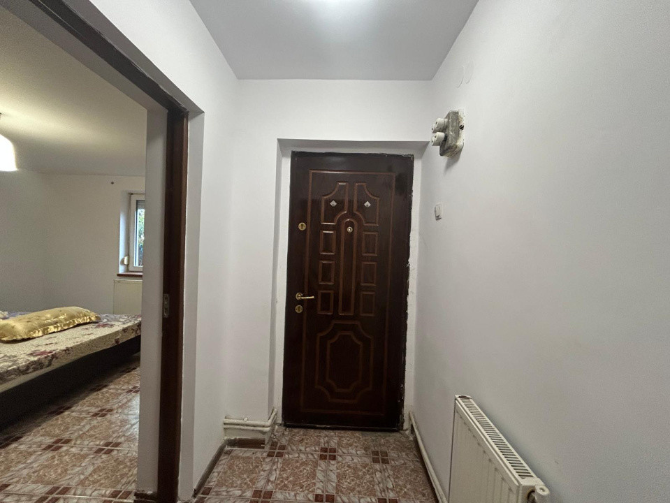 Casa plan parter, 323 mp teren, 85 mp utili, in apropierea C.N. Fratii Buzesti