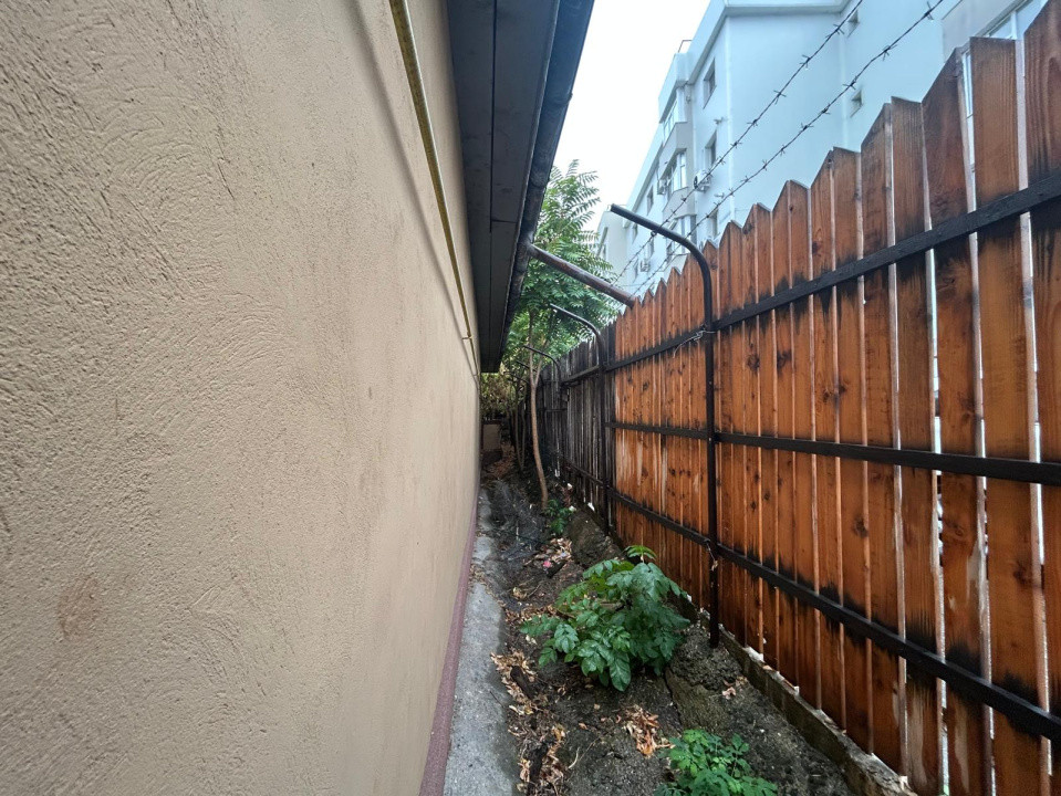 Casa plan parter, 323 mp teren, 85 mp utili, in apropierea C.N. Fratii Buzesti