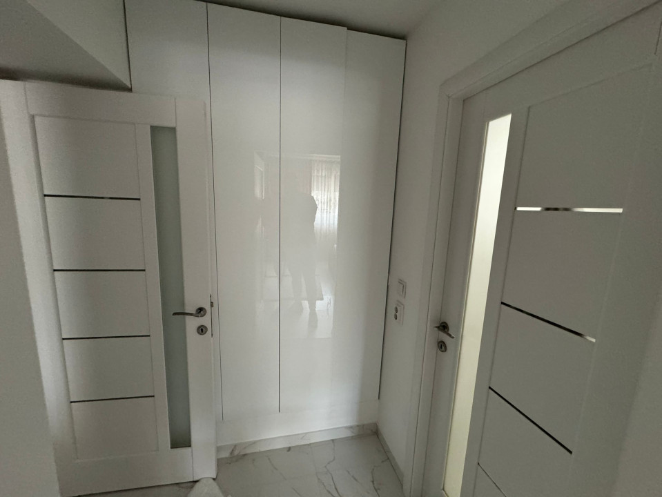 Apartament 3 camere, decomandat, 91mp, cartier Craiovita, zona Mall Promenada